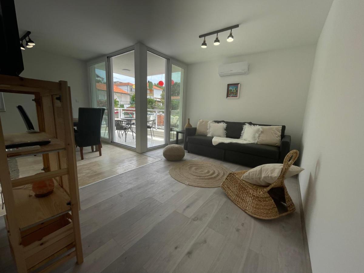 Vila Regina Apartment Paloma With Swimming Pool Jezera Exteriör bild