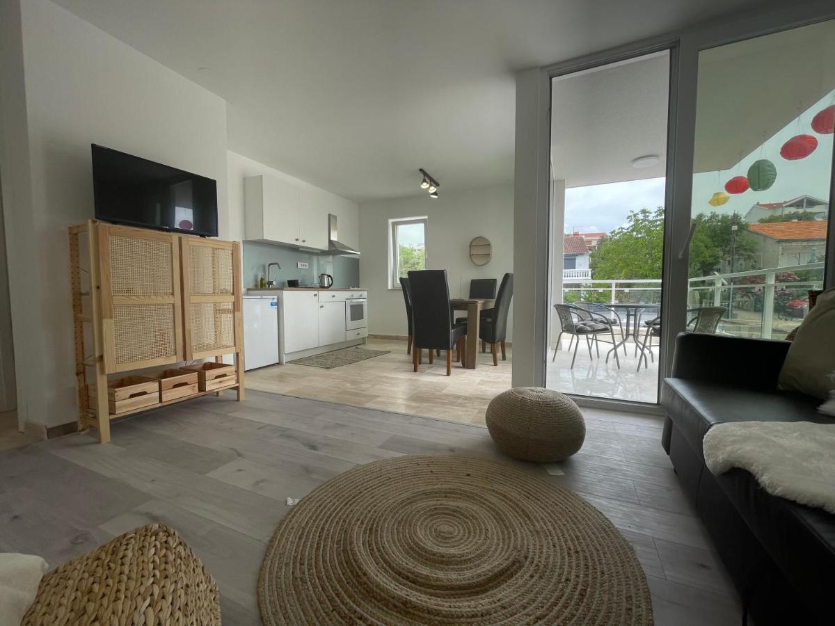 Vila Regina Apartment Paloma With Swimming Pool Jezera Exteriör bild