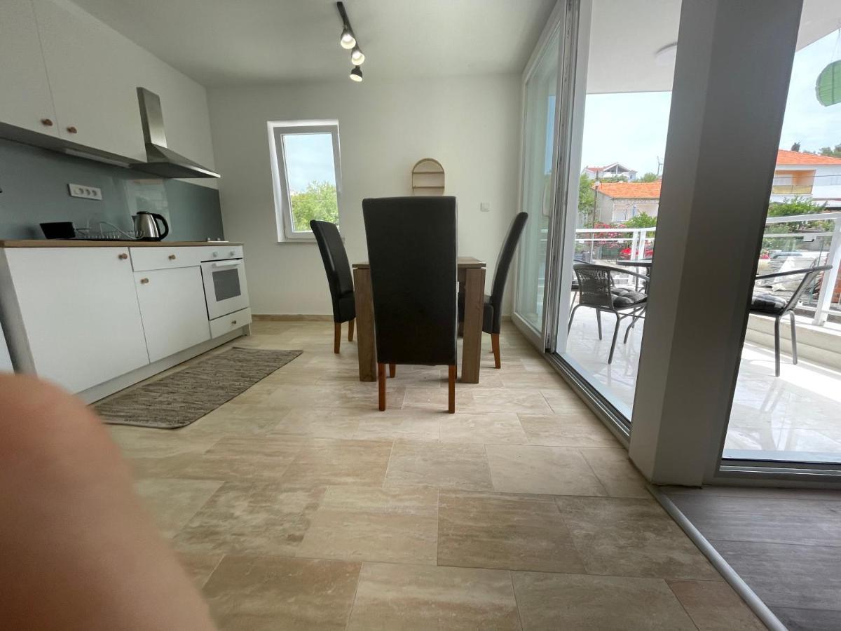 Vila Regina Apartment Paloma With Swimming Pool Jezera Exteriör bild