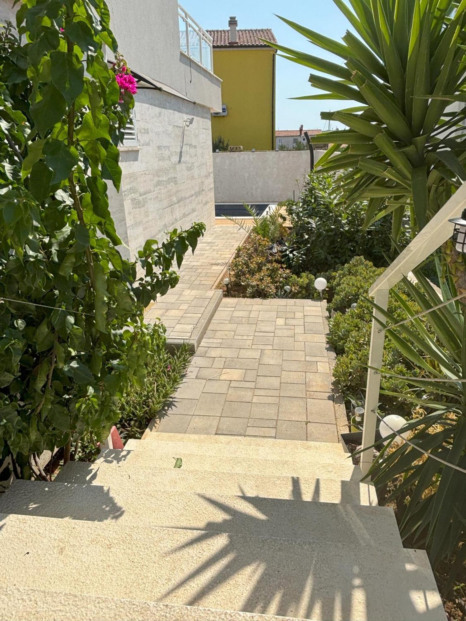 Vila Regina Apartment Paloma With Swimming Pool Jezera Exteriör bild