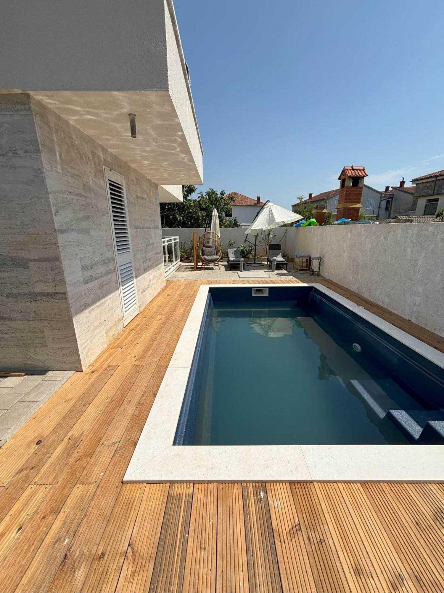 Vila Regina Apartment Paloma With Swimming Pool Jezera Exteriör bild