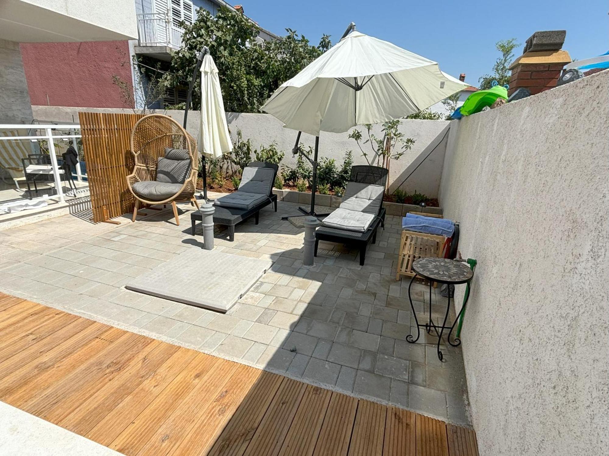 Vila Regina Apartment Paloma With Swimming Pool Jezera Exteriör bild